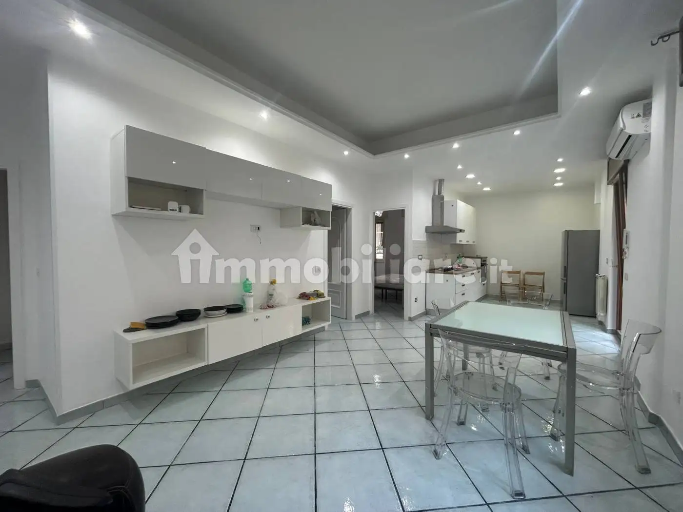 Appartamento in affitto a Napoli