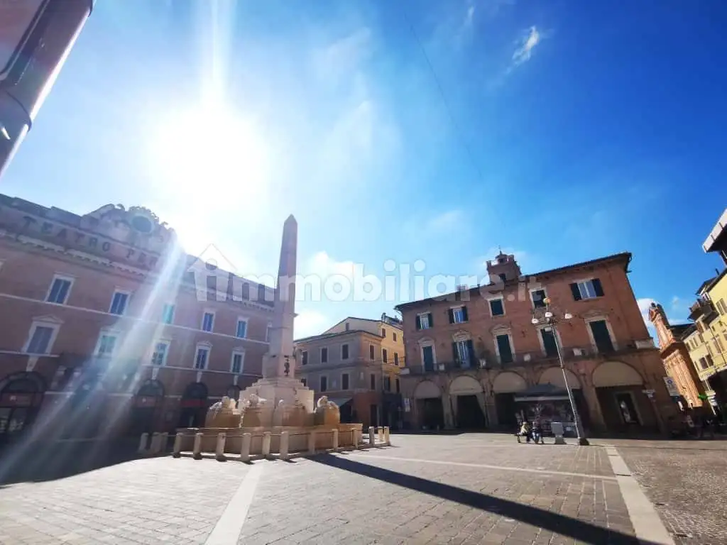 Appartamento in vendita a Jesi