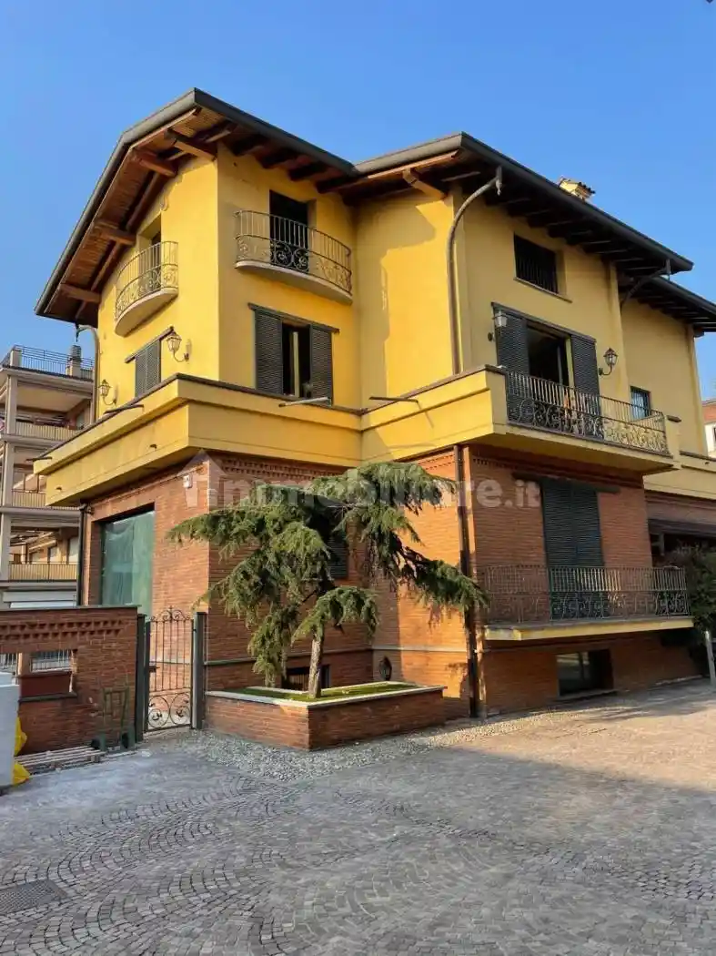 Appartamento in vendita a Cabiate