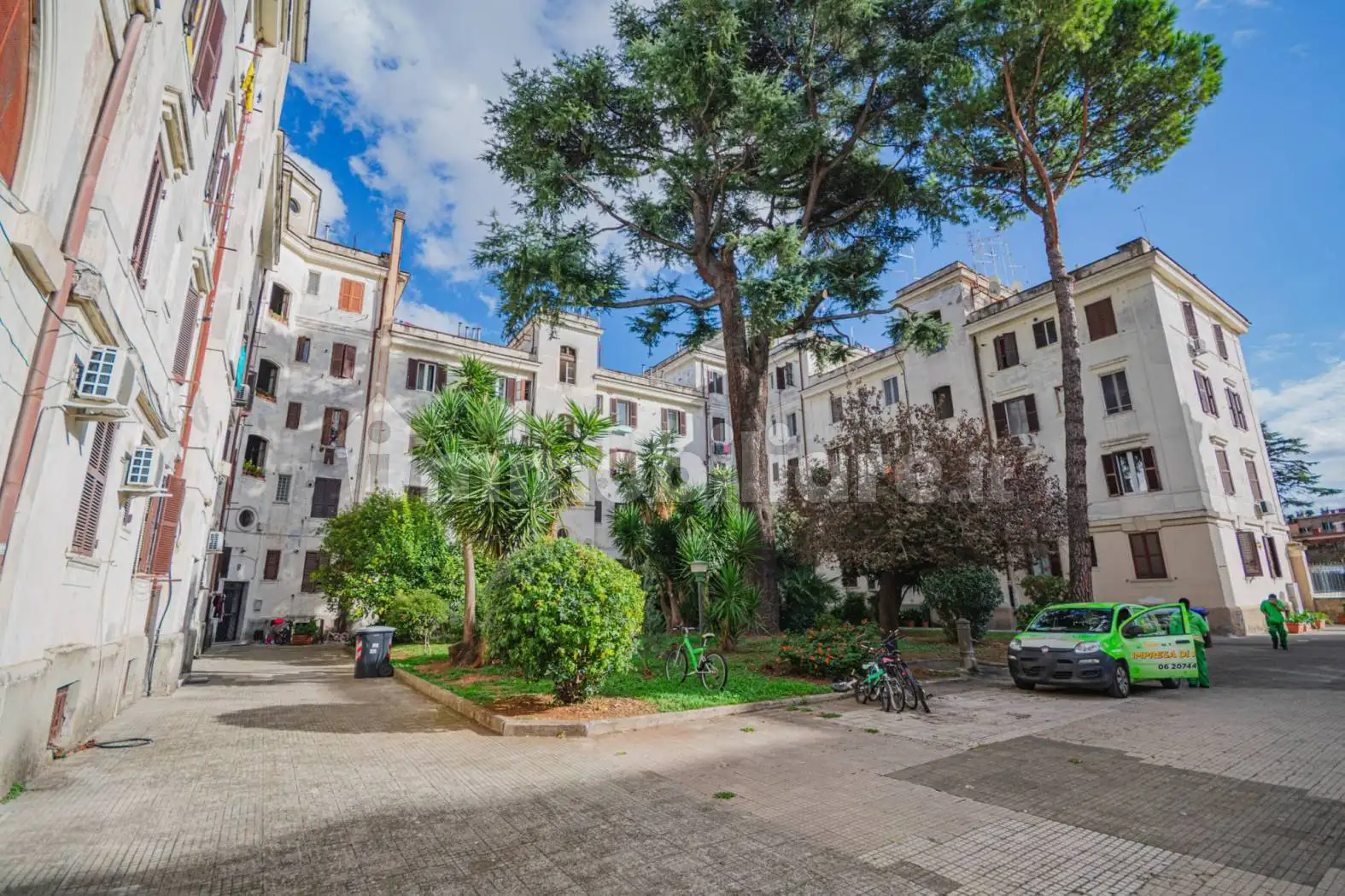 Appartamento in vendita a Roma