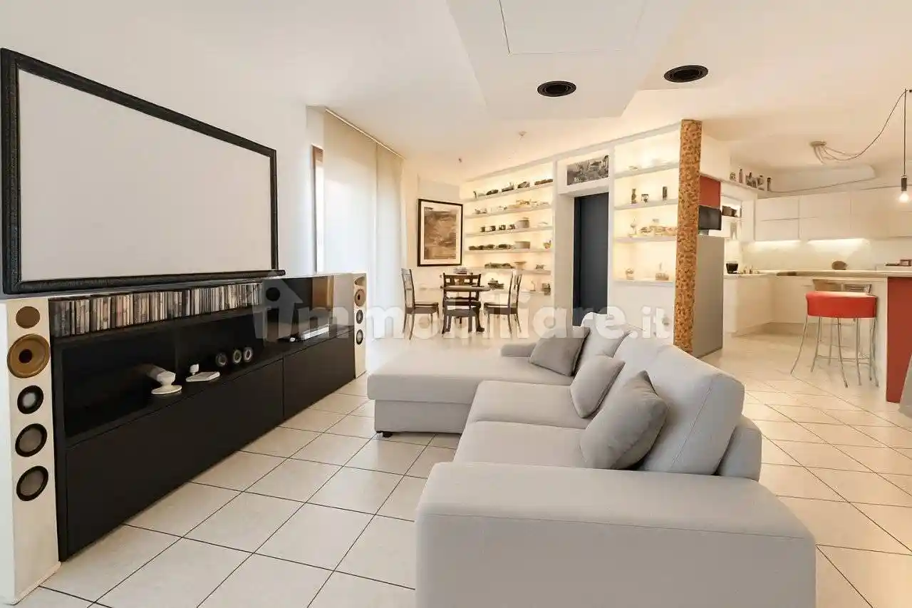 Trilocale ottimo stato, primo piano, Santomato, Pistoia - foto 4