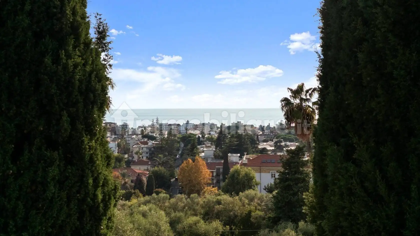 Villa in vendita a Bordighera