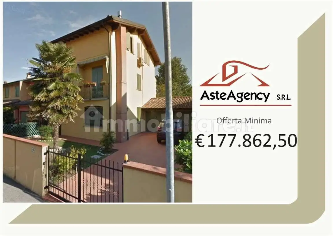 Villetta a schiera in asta a Cremona