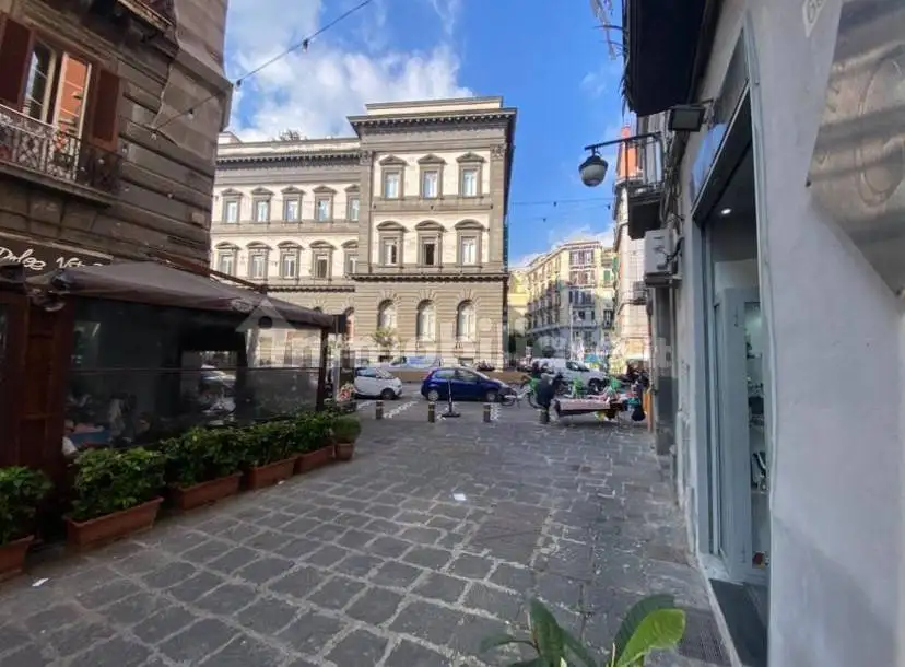 Appartamento in affitto a Napoli