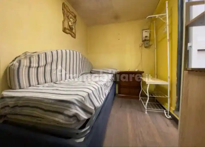 Monolocale via Giuseppe Marotta 65, Borgo Orefici, Napoli - foto 4