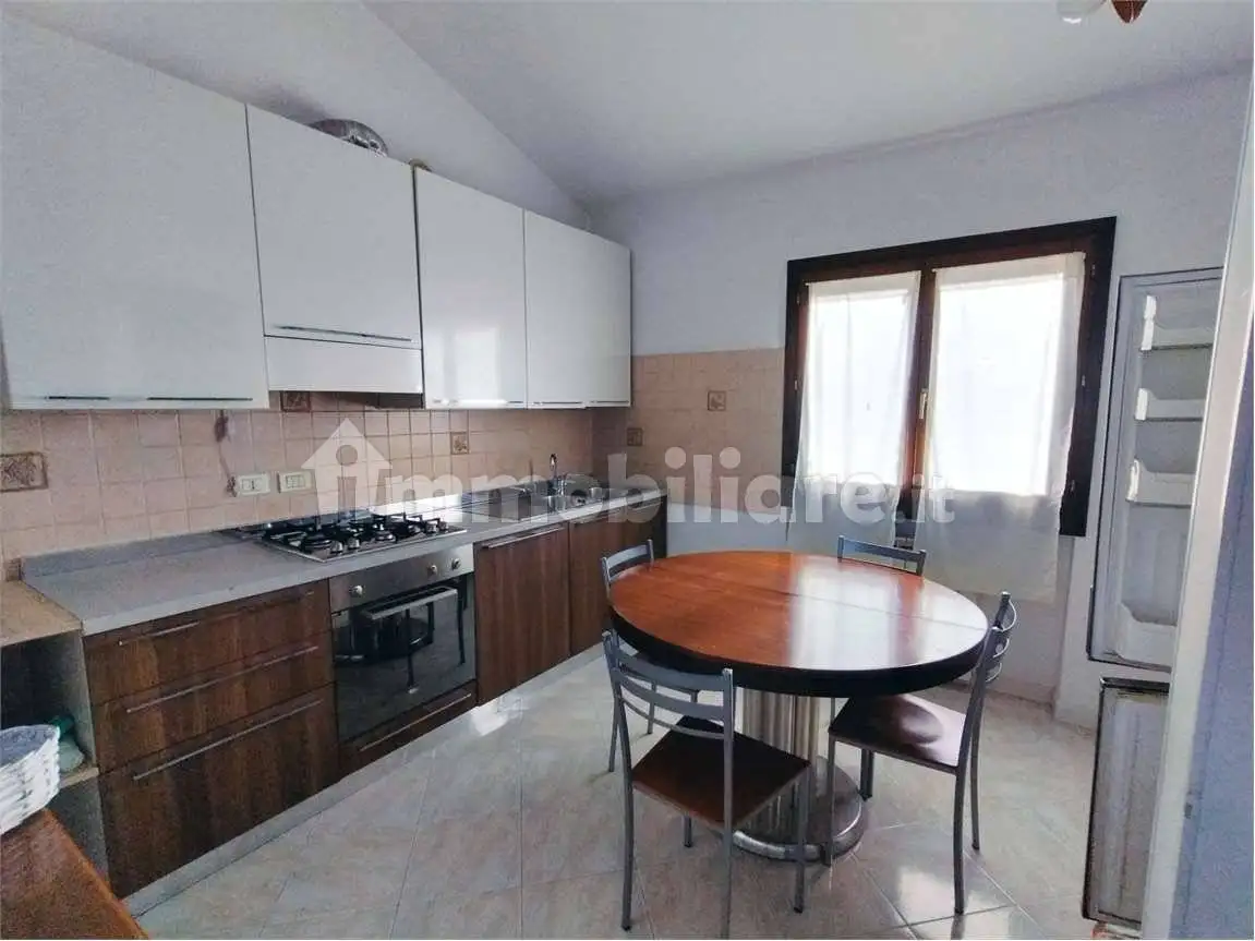 Appartamento in vendita a Sarzana