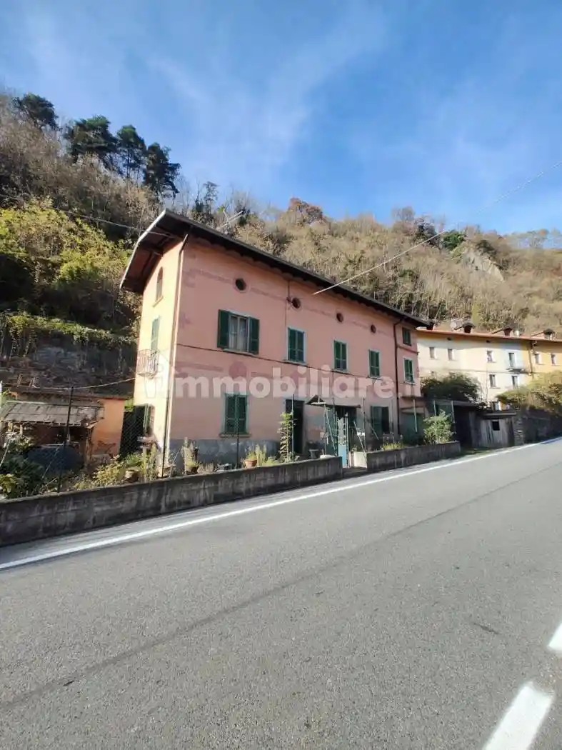 Villa in vendita a Edolo