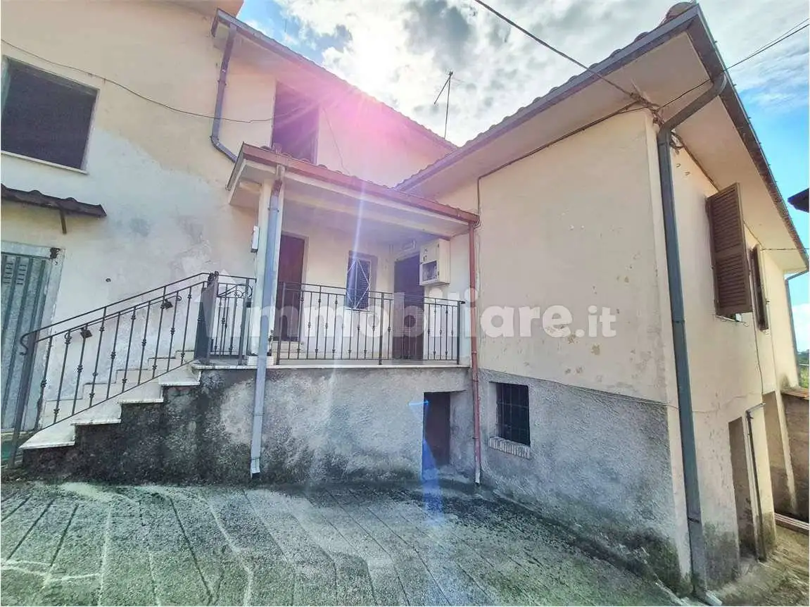Casa indipendente in vendita a Monte San Giovanni Campano