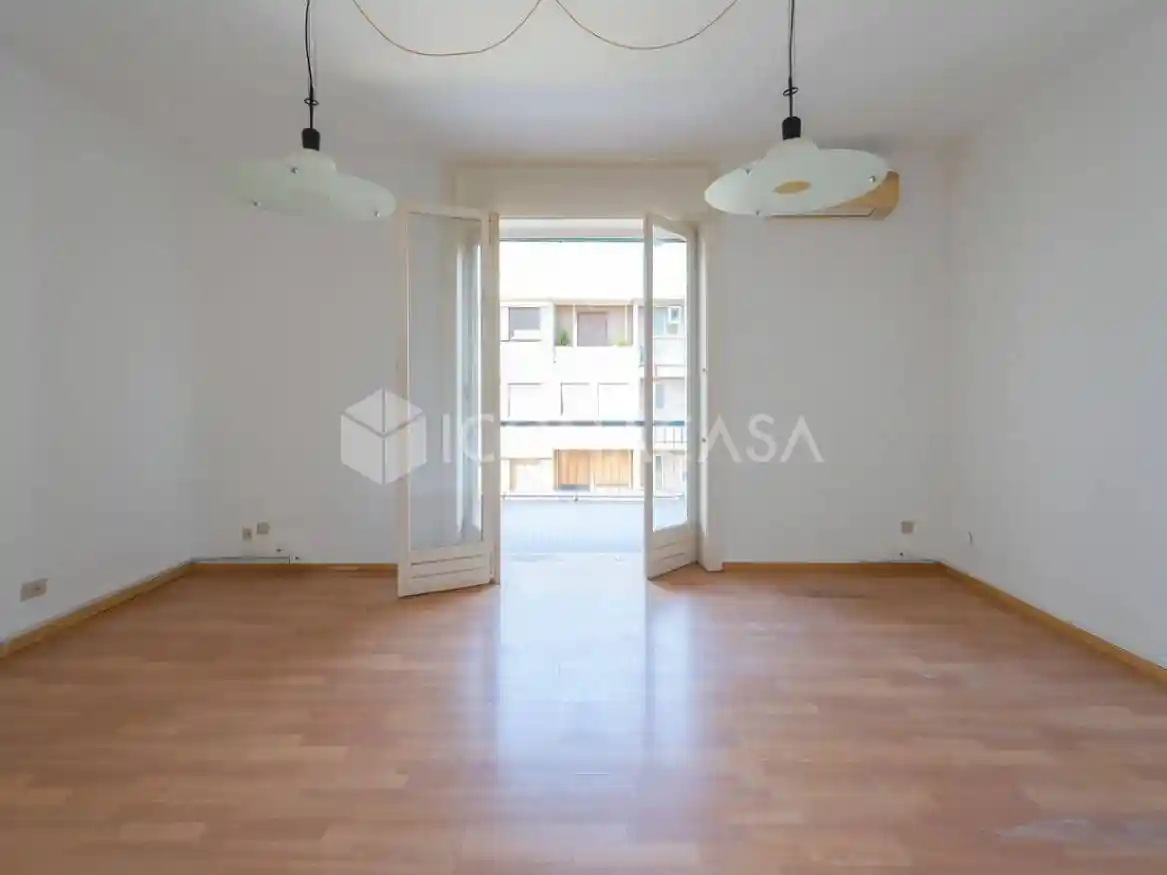 Trilocale via Alfredo Cappellini 23, Centrale, Milano - foto 3