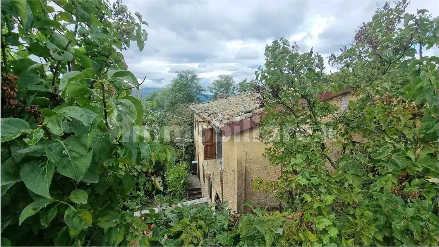 Villa in vendita a Castiglione di Garfagnana