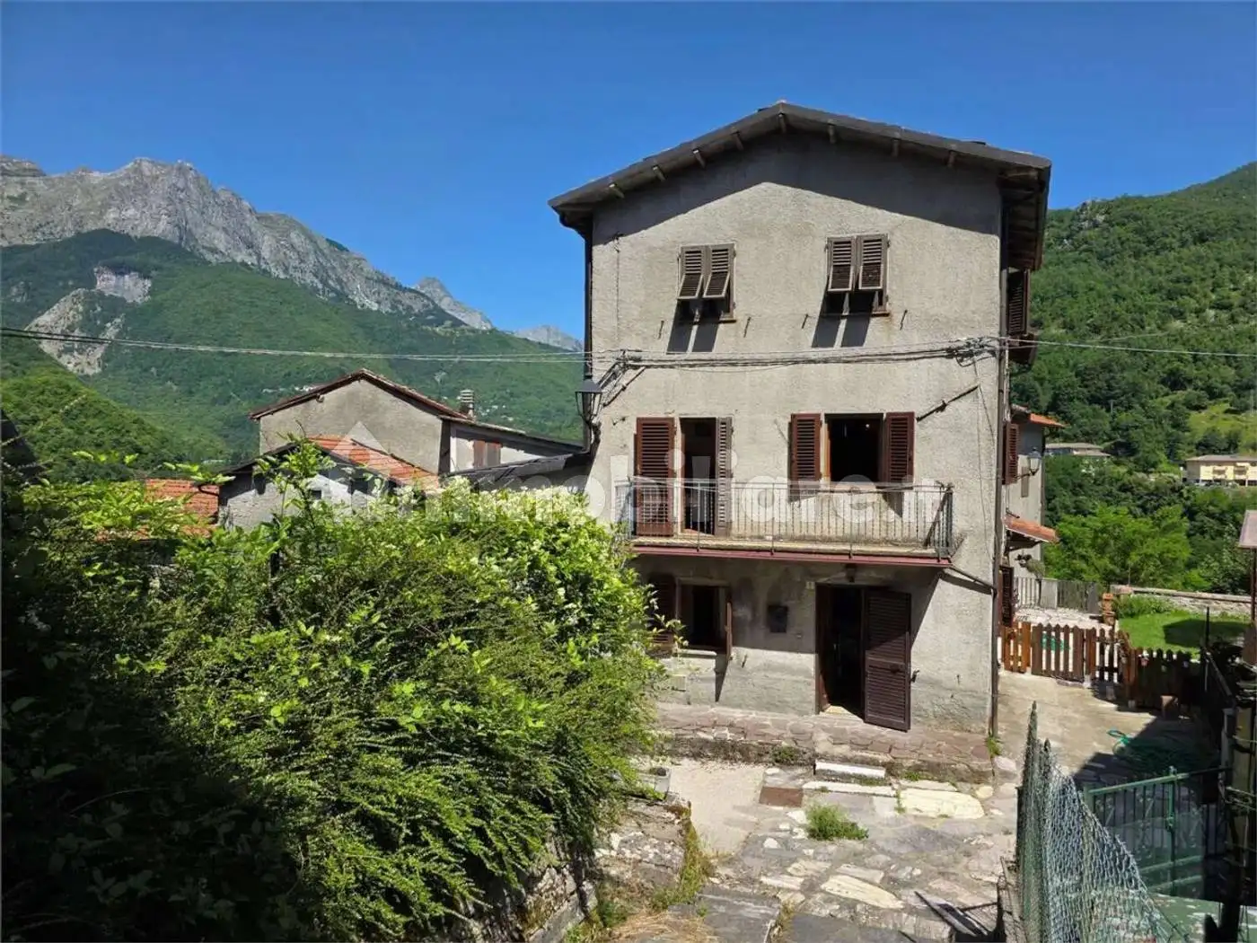 Villa in vendita a Vagli Sotto