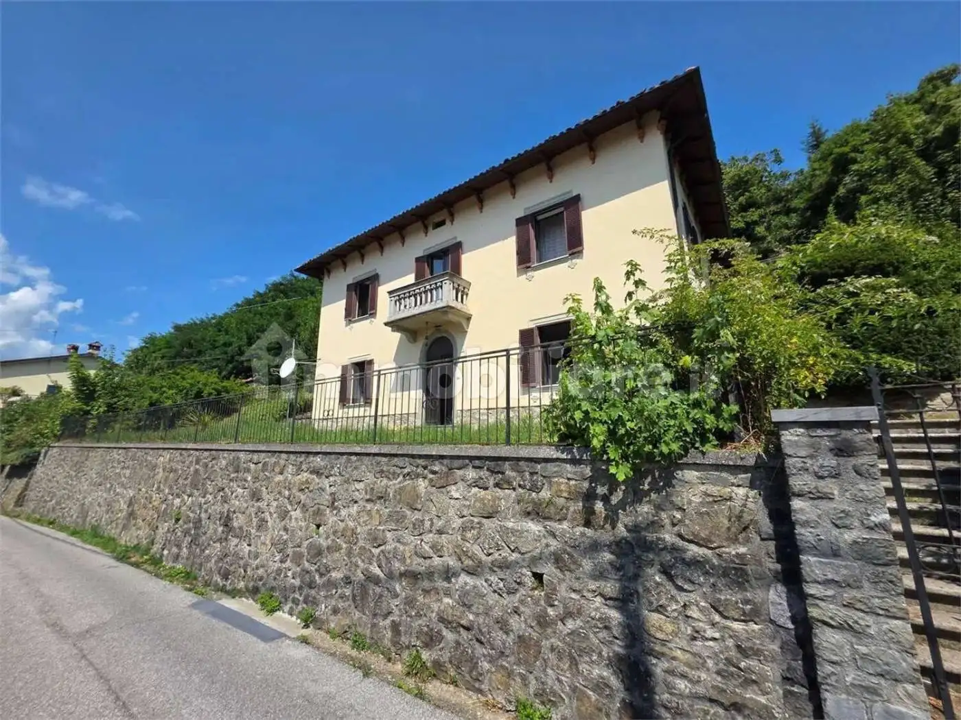Villa unifamiliare via Canale No Number, Cerageto, Castiglione di Garfagnana - foto 4