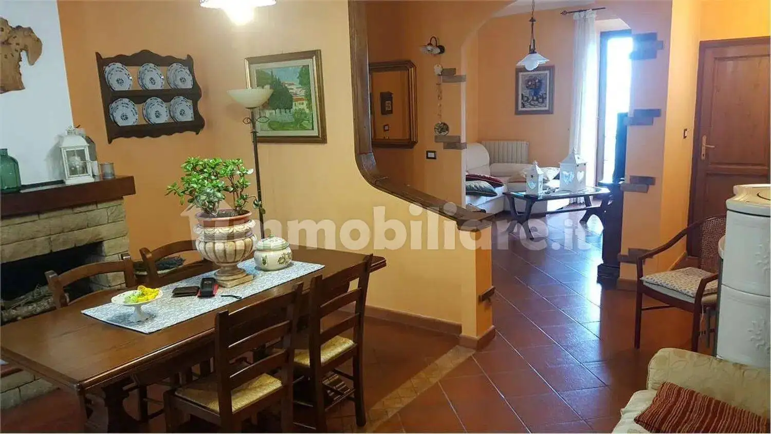 Appartamento in vendita a Camporgiano