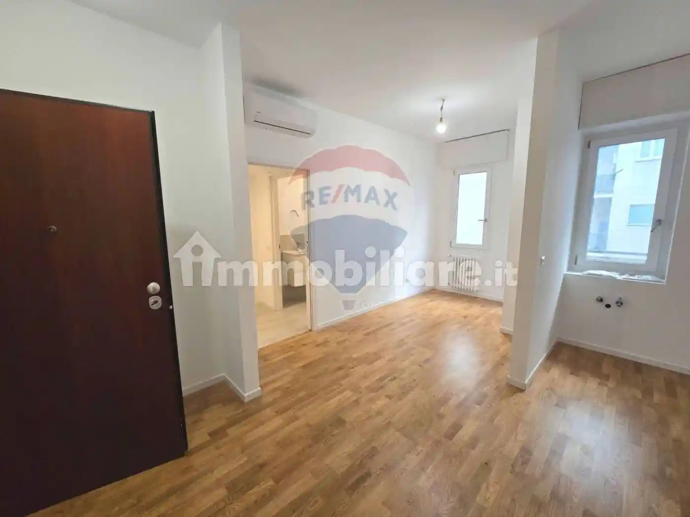 Bilocale via Paolo Uccello 4, Monte Rosa - Lotto, Milano - foto 2