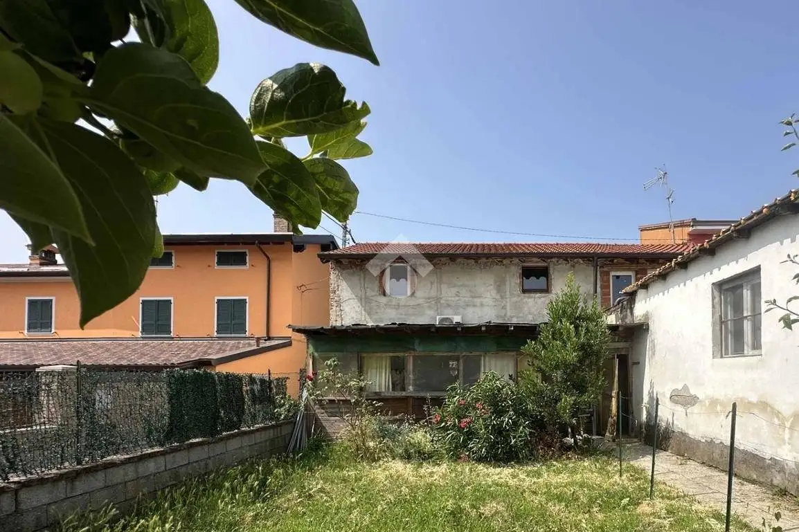 Rustico via. A. Volta 3, Centro, Casaletto Ceredano - foto 2