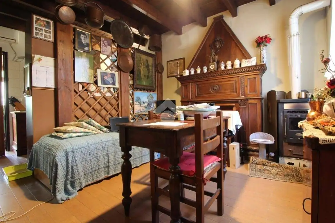 Rustico via. A. Volta 3, Centro, Casaletto Ceredano - foto 3