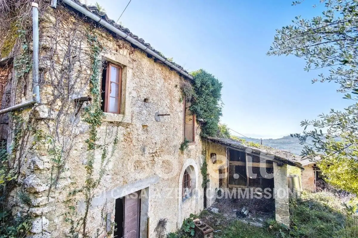Palazzo - Edificio in vendita a Arpino