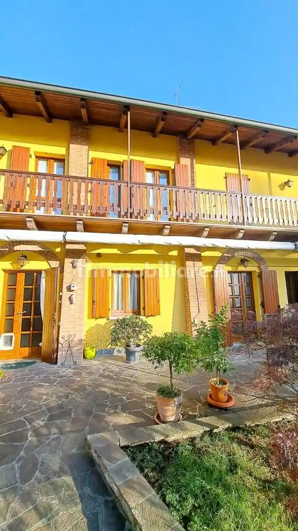 Appartamento in vendita a Scanzorosciate