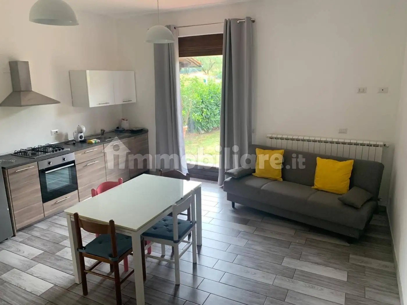 Appartamento in affitto a Pescia