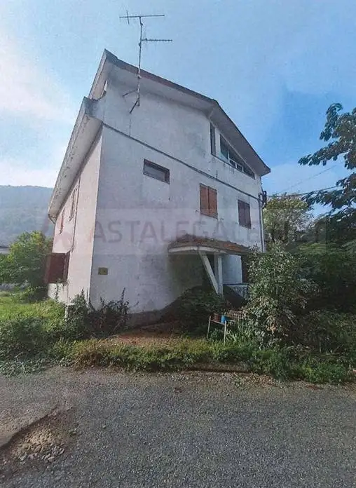 Appartamento in asta a Urbe