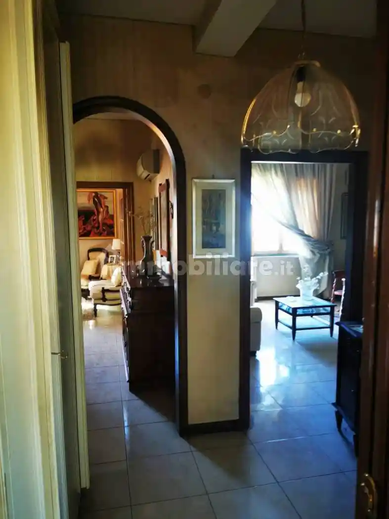 Appartamento buono stato, quarto piano, Lincoln, Caserta - foto 3