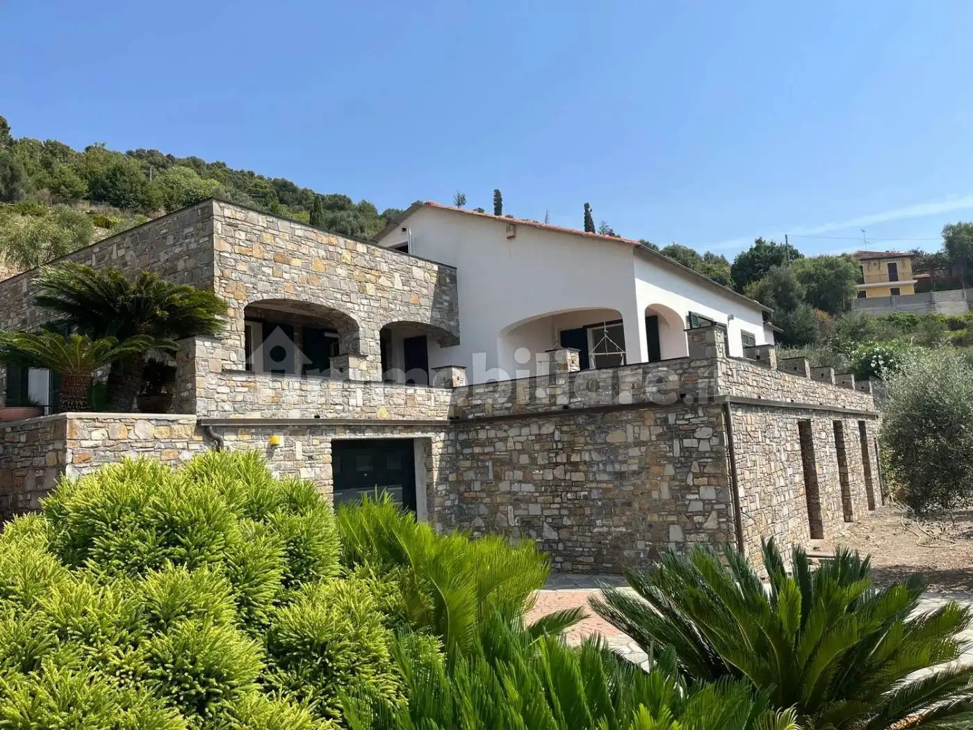 Villa in vendita a Cipressa