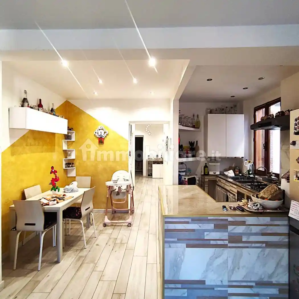 Appartamento in vendita a Livorno