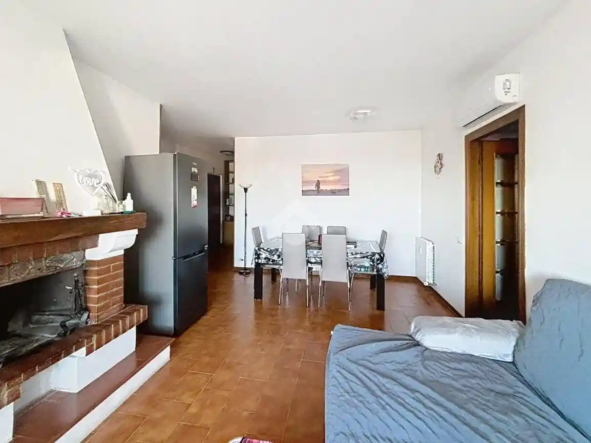 Appartamento via Emilio Alessandrini 10, Semicentro, Cascina - foto 3