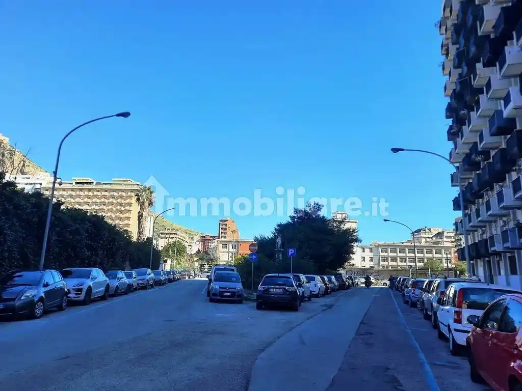 Appartamento in affitto a Palermo