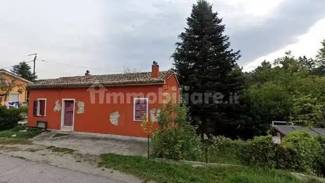 Villa in asta a Fossombrone