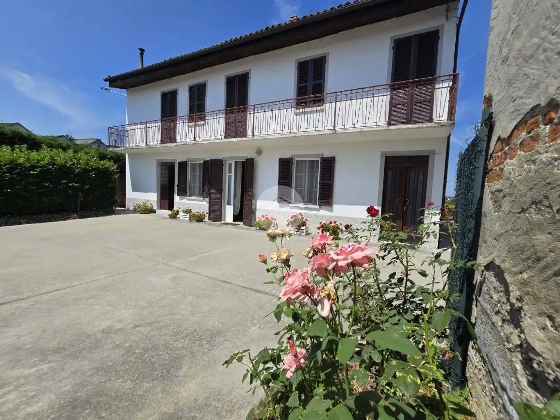 Casa indipendente in vendita a San Martino Alfieri