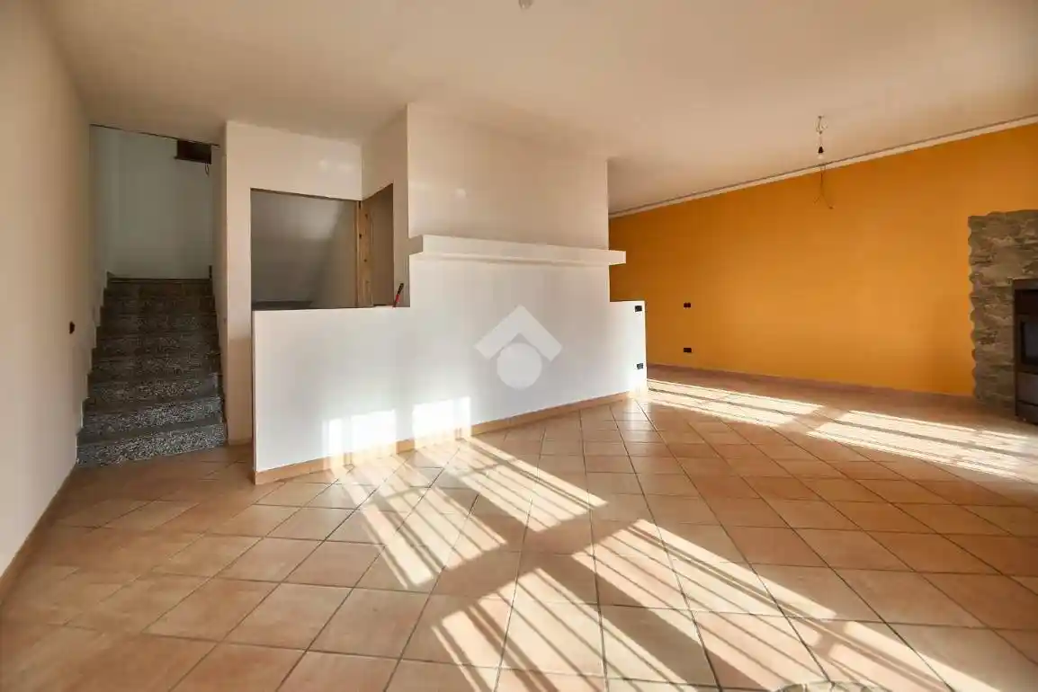 Villa a schiera via Aldo Moro 8, Centro, Comazzo - foto 4