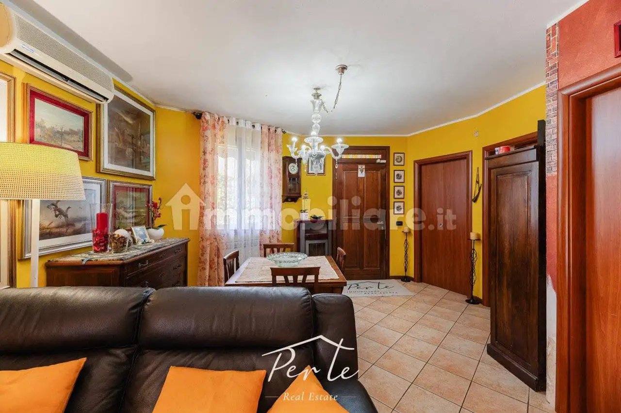 Quadrilocale via giuseppe garibaldi 40 d, Borgo Mantovano - foto 3