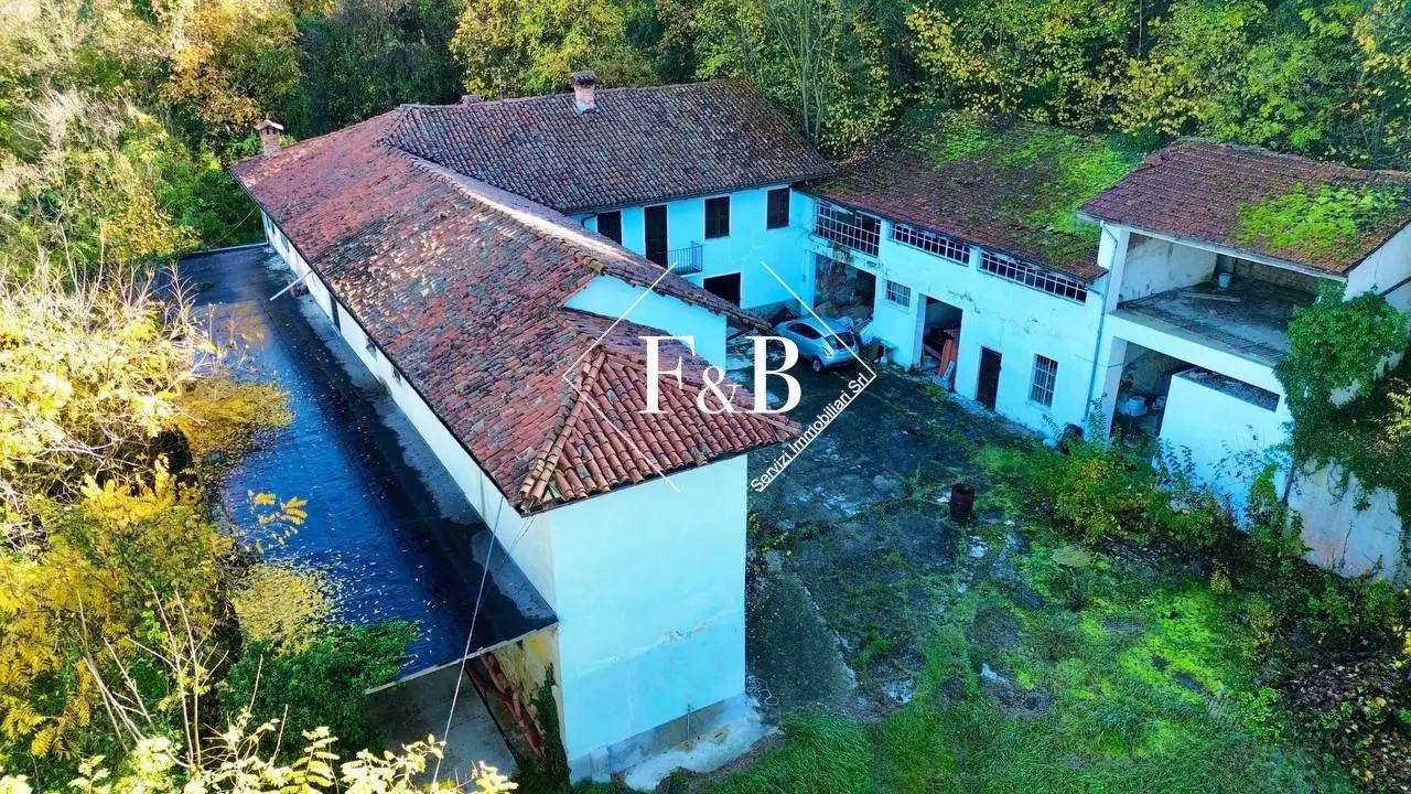 Rustico - Casale in vendita a Asti