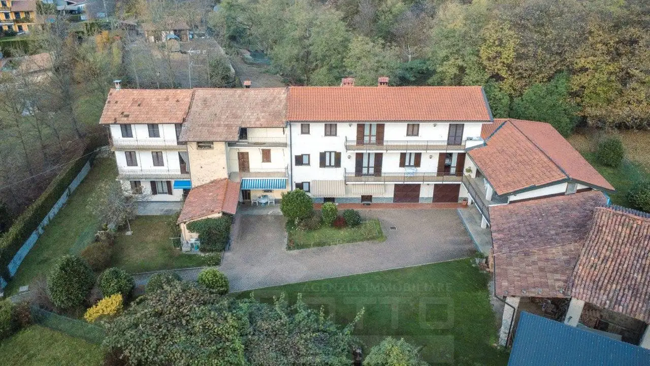 Villetta a schiera in vendita a Oleggio Castello