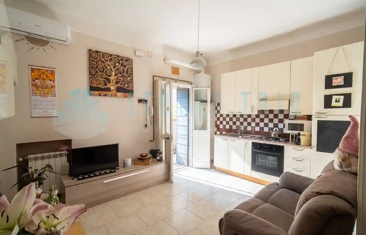 Bilocale Ripa di Porta Ticinese 17, Navigli - Darsena, Milano - foto 2