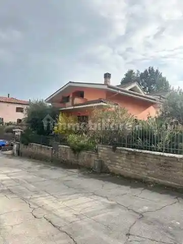 Villa in vendita a Alatri