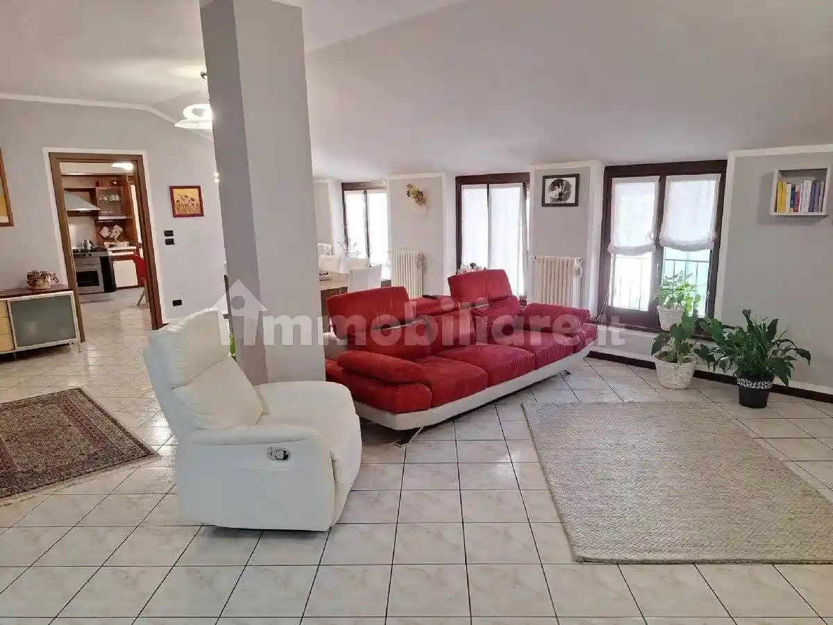 Quadrilocale via Sella 23/D, Centro, Borgofranco d'Ivrea - foto 5