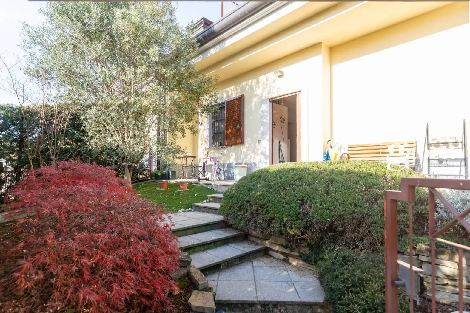 Villa in vendita a Usmate Velate