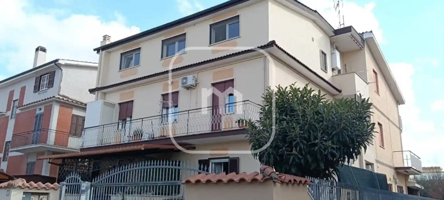 Trilocale via Antonino Salinas 45, Anagnina, Roma - foto 3