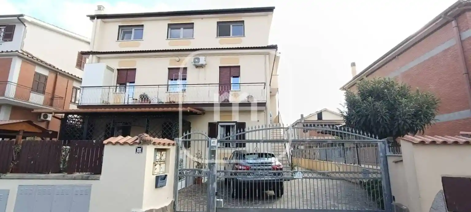 Trilocale via Antonino Salinas 45, Anagnina, Roma - foto 4