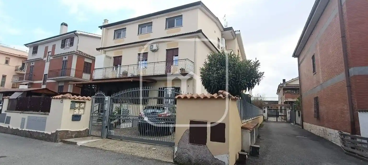 Trilocale via Antonino Salinas 45, Anagnina, Roma - foto 5