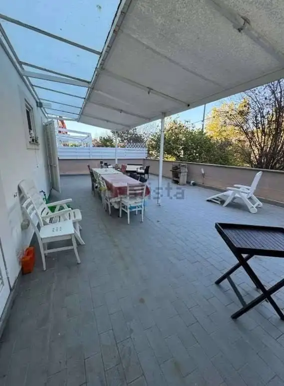 Appartamento in vendita a Livorno