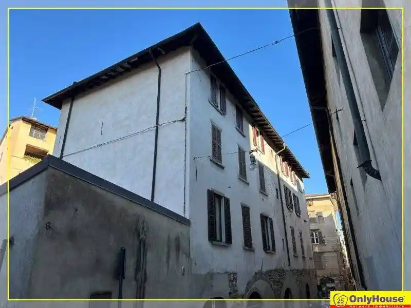 Bilocale vicolo Ghiacciaia 8, Città Alta, Bergamo - foto 3