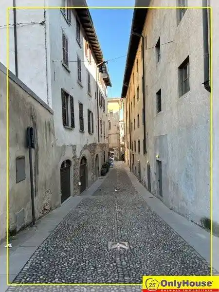 Bilocale vicolo Ghiacciaia 8, Città Alta, Bergamo - foto 4