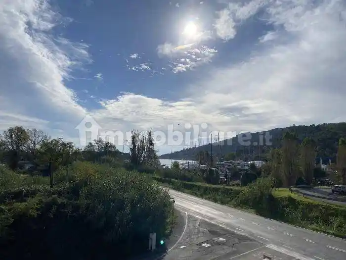 Appartamento in vendita a Ameglia