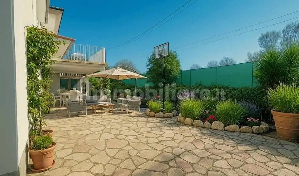 Villa in vendita a Lucca