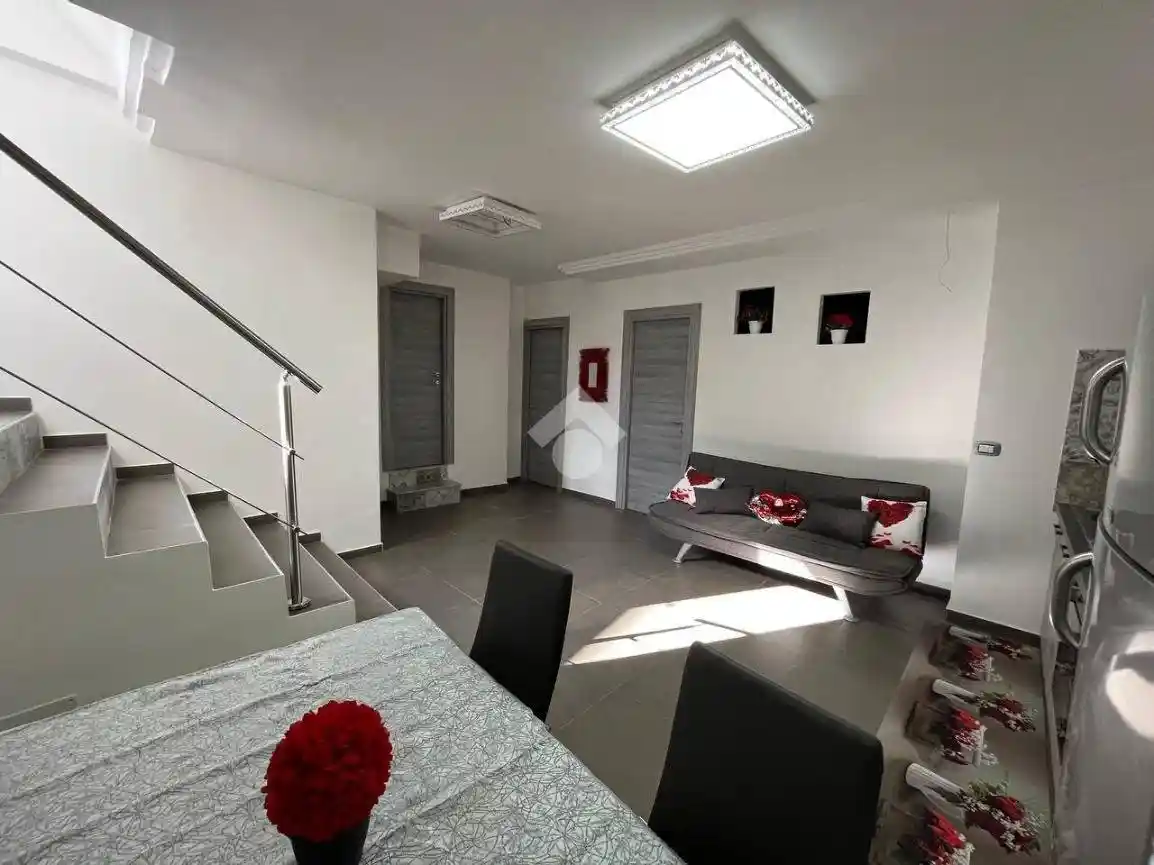 Trilocale ottimo stato, seminterrato, Capodichino, Napoli - foto 2