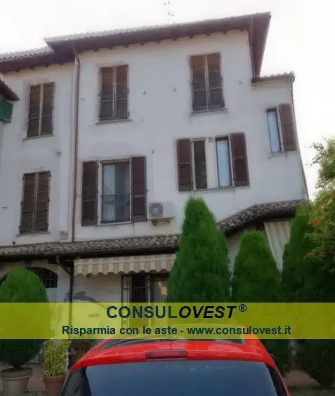 Casa indipendente in asta a Bressana Bottarone