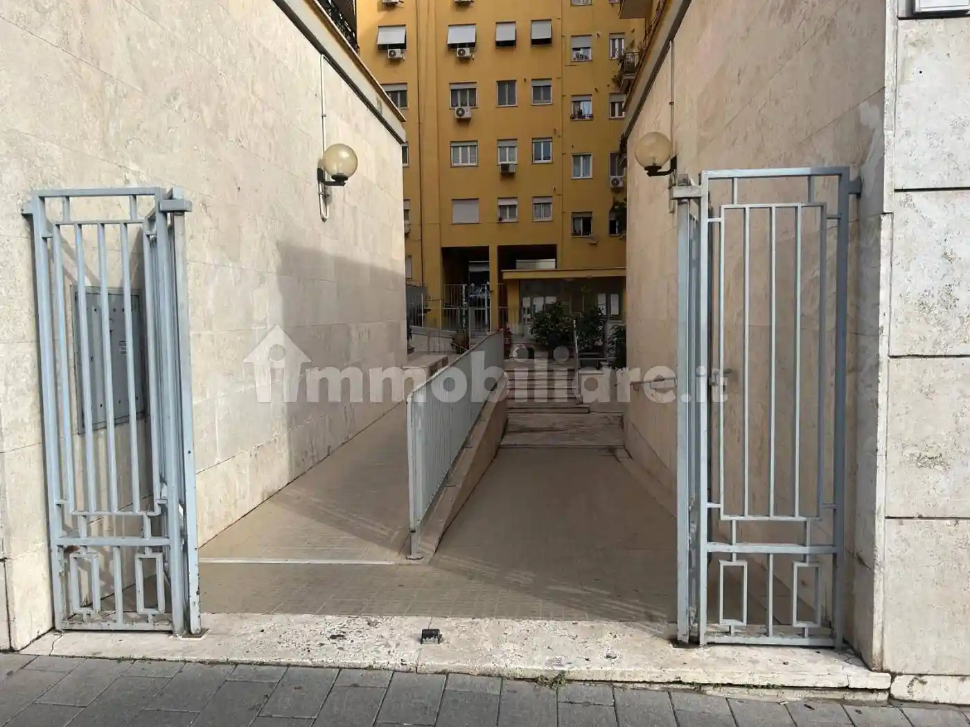 Trilocale via Amedeo Crivellucci 27, Colli Albani, Roma - foto 3